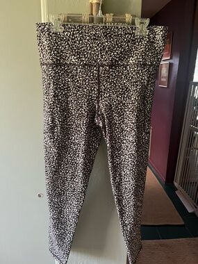 Athleta XL Black White & Green Printed High-Rise Leggings